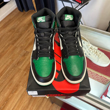 Load image into Gallery viewer, AIR JORDAN 1 RETRO HIGH OG &#39;PINE GREEN&#39; *Sz14*